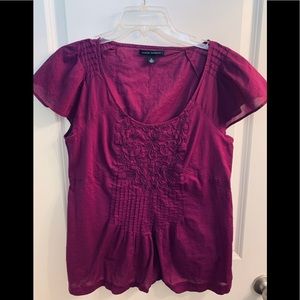 Lightweight embroidered Banana Republic cotton top size medium